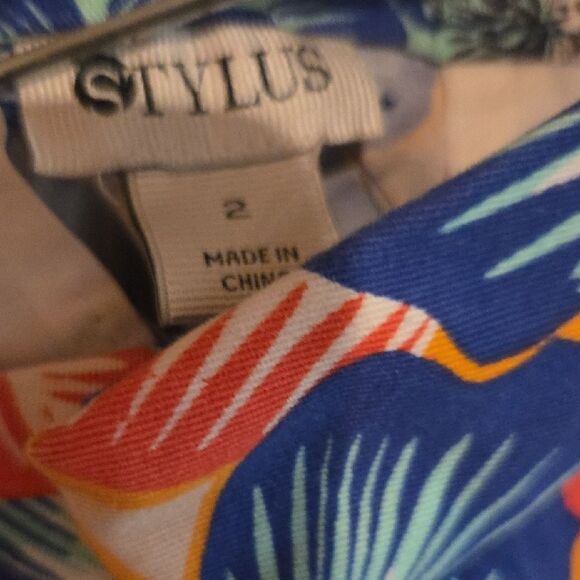 STYLUS Blue and Orange Bermuda Shorts Vibrant Floral Design - Picture 3 of 4